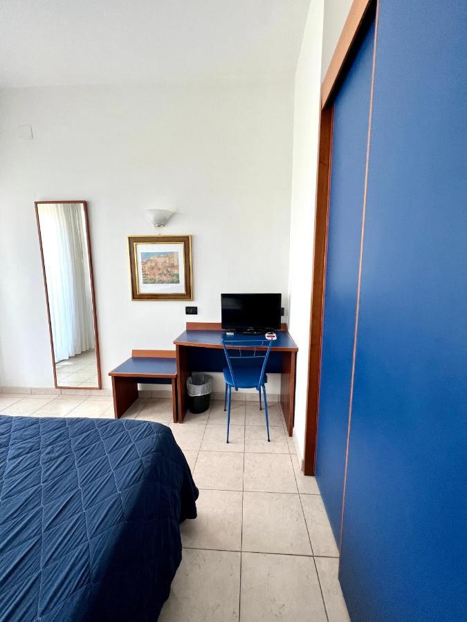 Hotel B&B Montecarlo Milano Marittima Luaran gambar