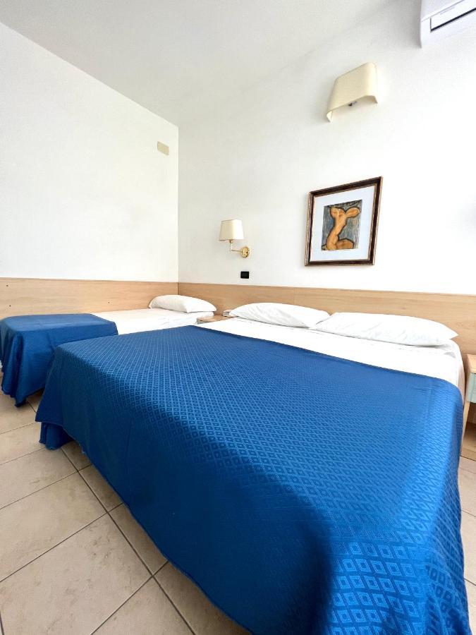 Hotel B&B Montecarlo Milano Marittima Luaran gambar