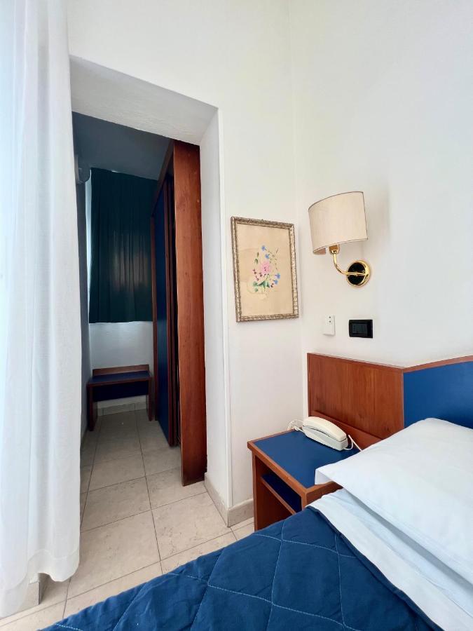Hotel B&B Montecarlo Milano Marittima Luaran gambar